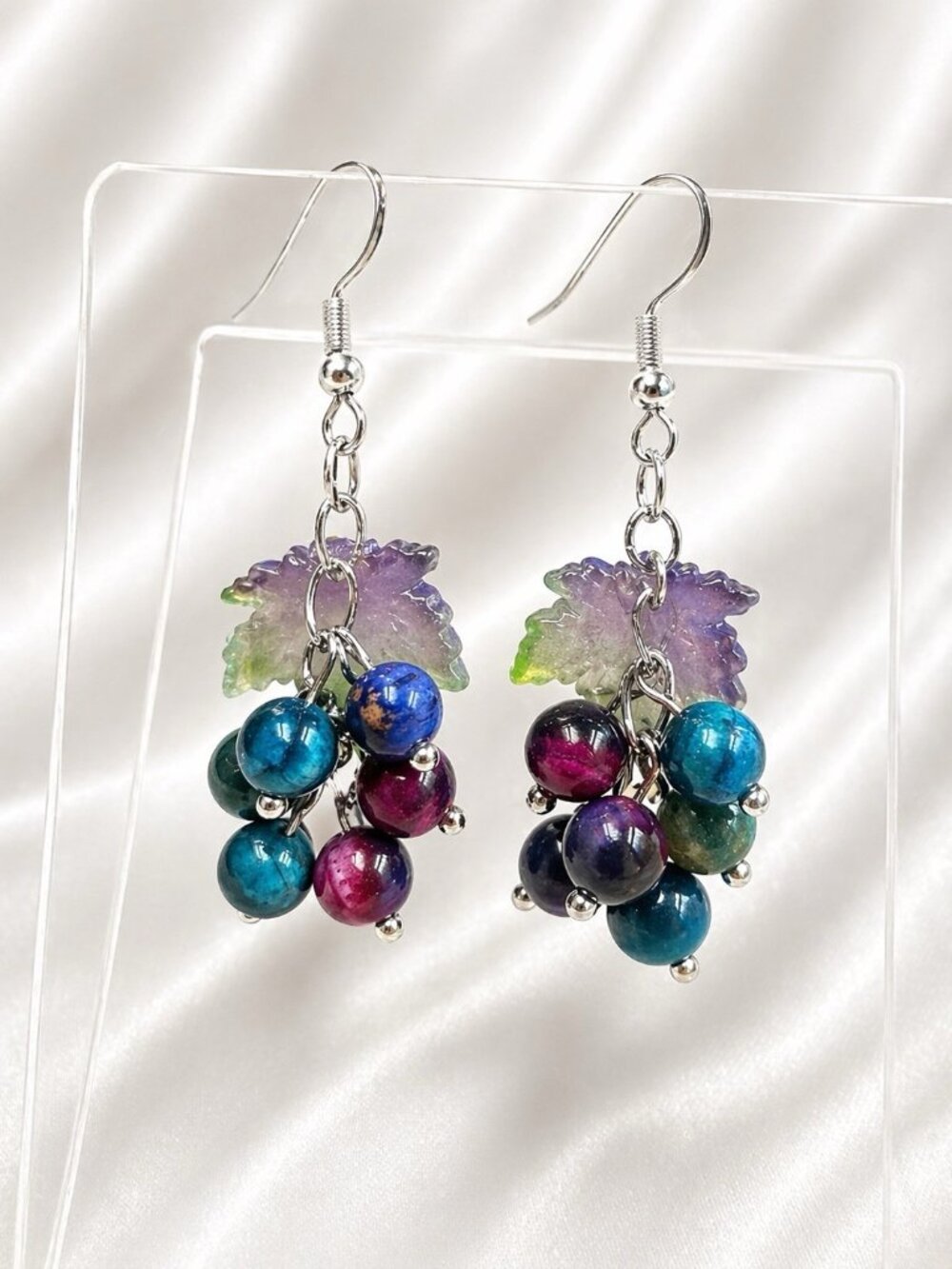 REIMAGINED Vineyard Grape Earrings Dyed Agate 925 Silver Hooks Dangle 2” - Picture 3 of 7
